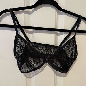 Black Lace Bamboo Banded Triangle Bra - Size Medium‎